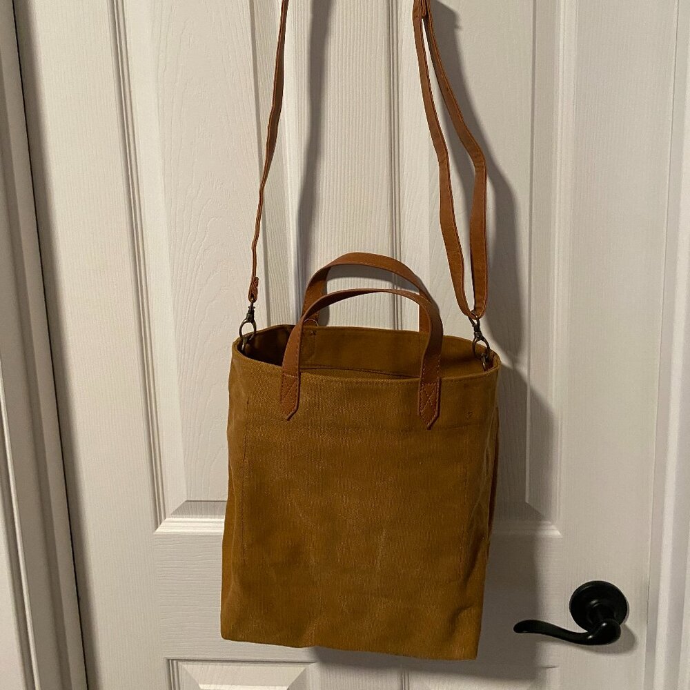 Thirty-one bag Canvas tote. NWT. Maple color. - Picture 2 of 3